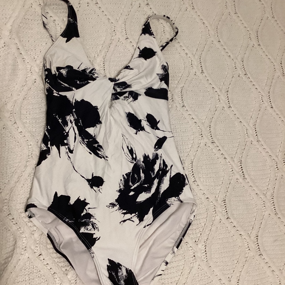 Off white with Black roses 1pc Bikini